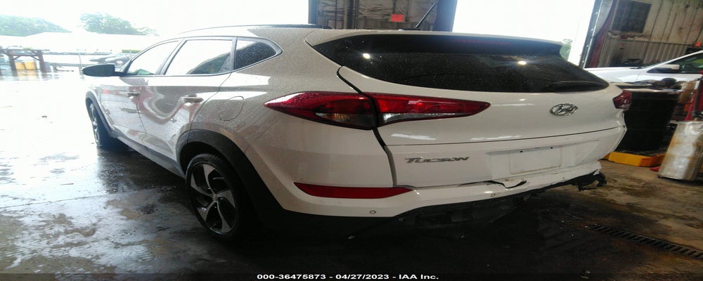 KM8J33A27HU572440 2017 HYUNDAI TUCSON photo no. 3