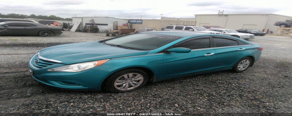 5NPEB4AC4BH148884 2011 HYUNDAI SONATA photo no. 2