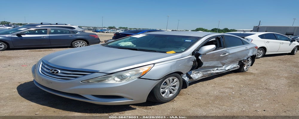 5NPEB4AC6BH155397 2011 HYUNDAI SONATA photo no. 2
