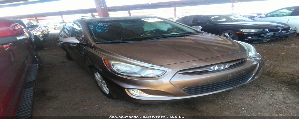 KMHCU5AE5DU072637 2013 HYUNDAI ACCENT photo no. 2