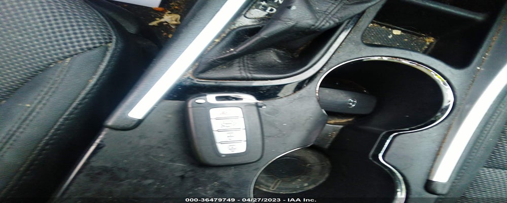 5NPEC4AC4BH063461 2011 HYUNDAI SONATA photo no. 11