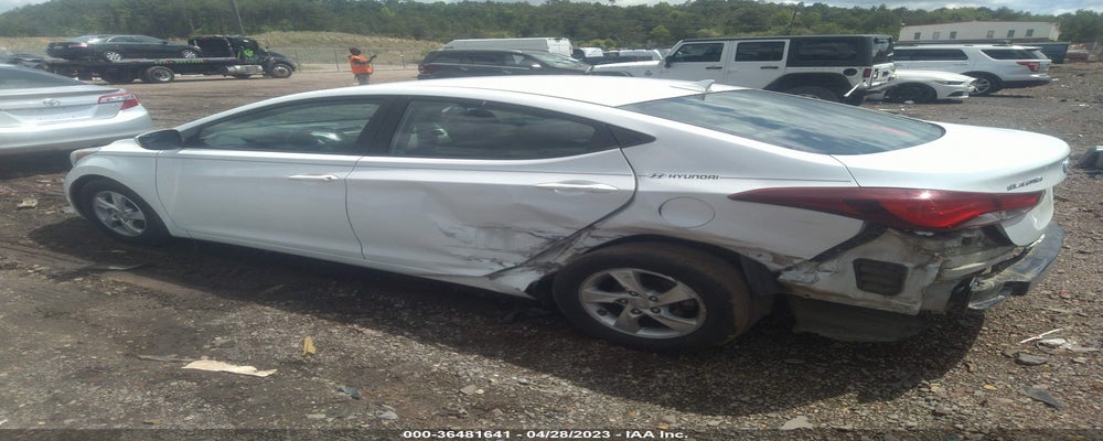 5NPDH4AE0FH565811 2015 HYUNDAI ELANTRA photo no. 3