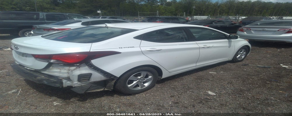 5NPDH4AE0FH565811 2015 HYUNDAI ELANTRA photo no. 4