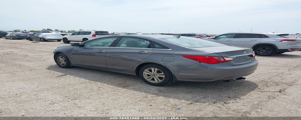 5NPEB4AC9BH171674 2011 HYUNDAI SONATA photo no. 3