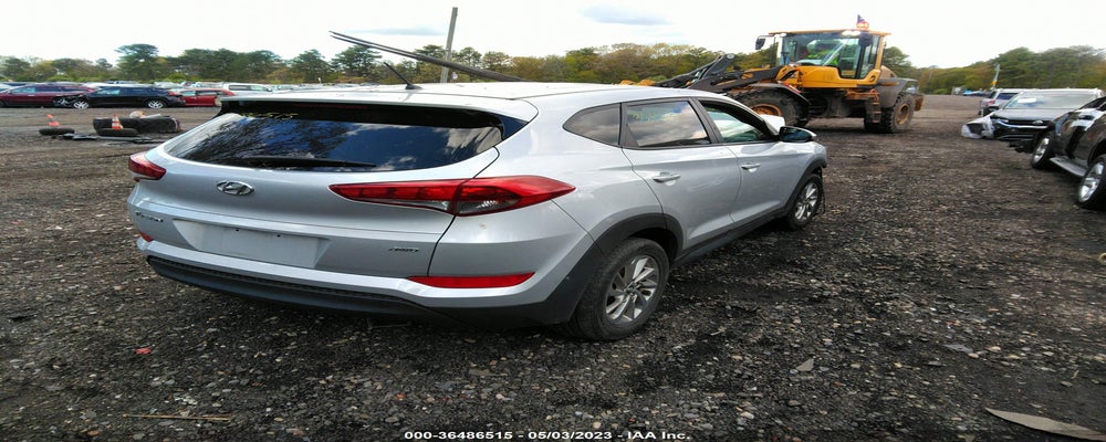 KM8J2CA42JU657311 2018 HYUNDAI TUCSON photo no. 4