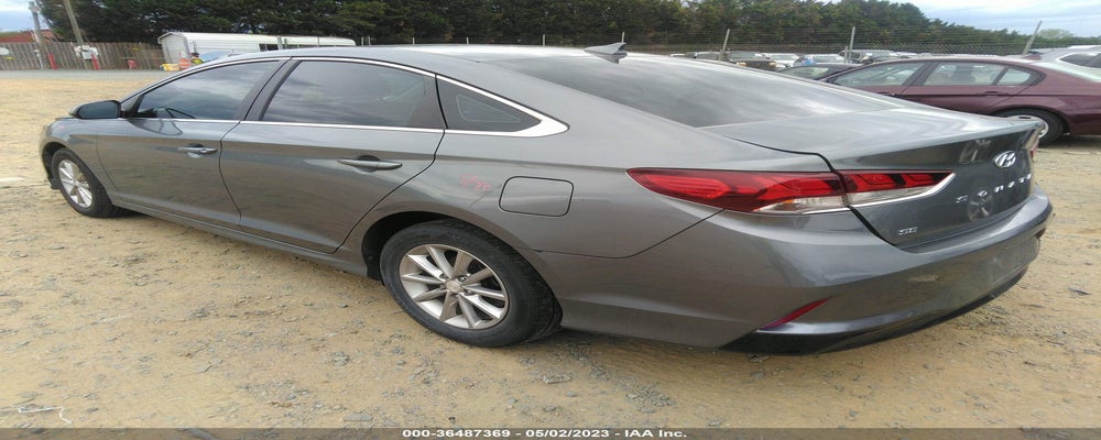 5NPE24AFXJH677068 2018 HYUNDAI SONATA photo no. 3
