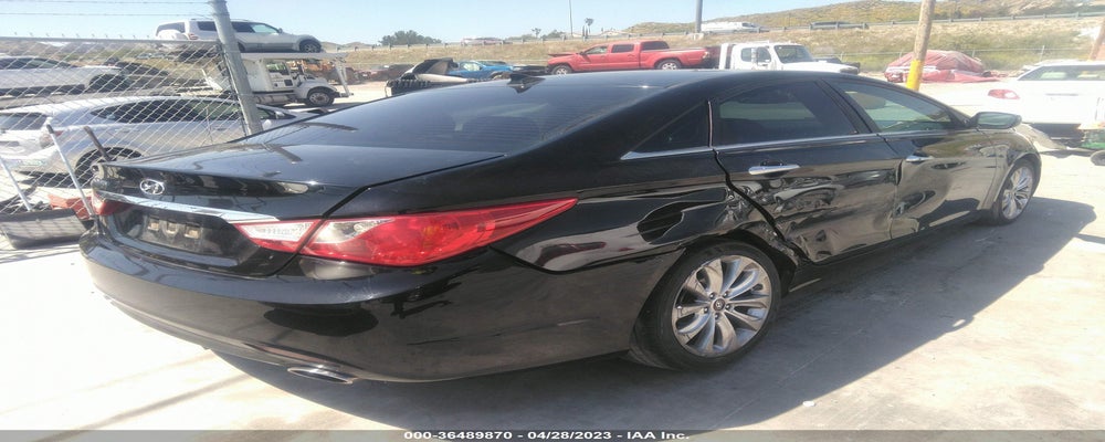 5NPEC4ACXDH692662 2013 HYUNDAI SONATA photo no. 4