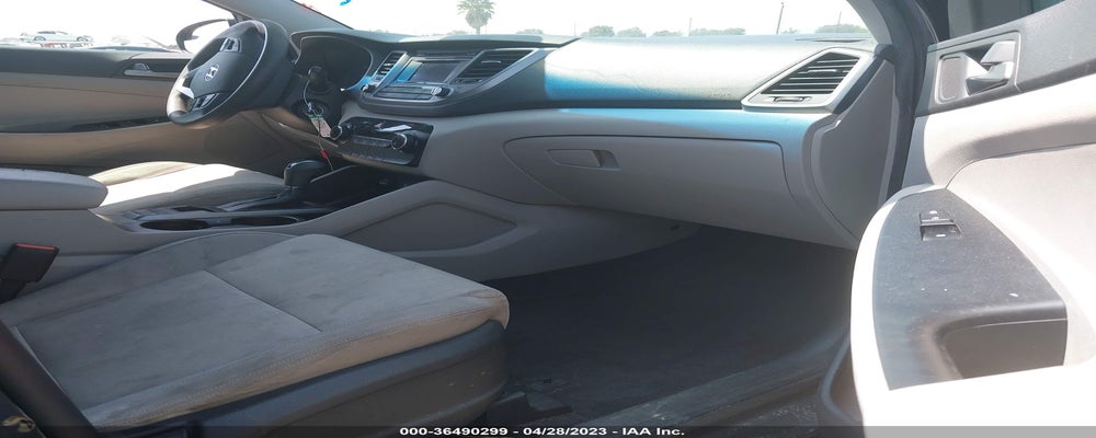 KM8J33A41GU028483 2016 HYUNDAI TUCSON photo no. 5
