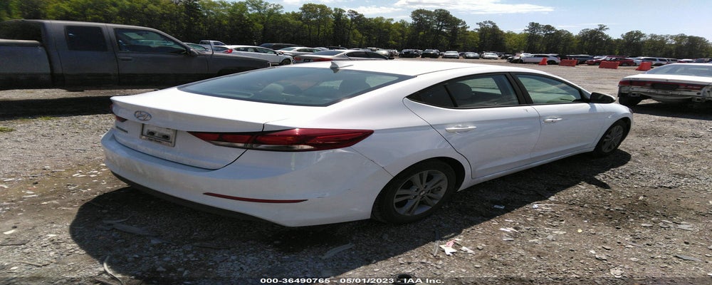 5NPD84LF0HH015758 2017 HYUNDAI ELANTRA photo no. 4