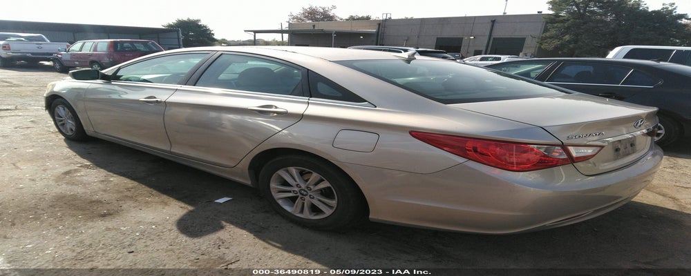 5NPEB4AC2BH011958 2011 HYUNDAI SONATA photo no. 3