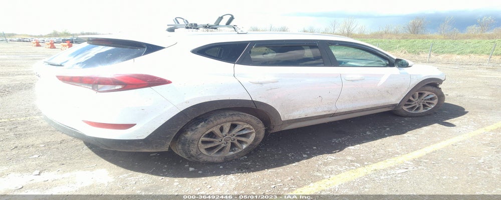 KM8J3CA48JU757121 2018 HYUNDAI TUCSON photo no. 4