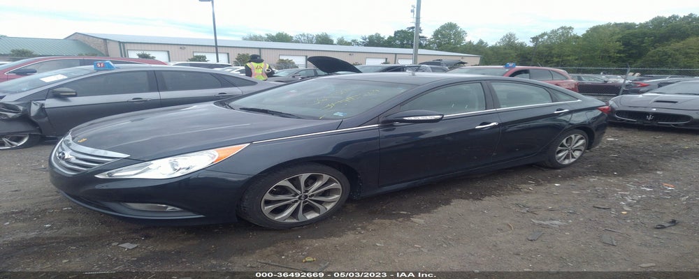 5NPEC4AC5EH888087 2014 HYUNDAI SONATA photo no. 2