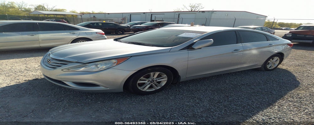 5NPEB4ACXBH212619 2011 HYUNDAI SONATA photo no. 2