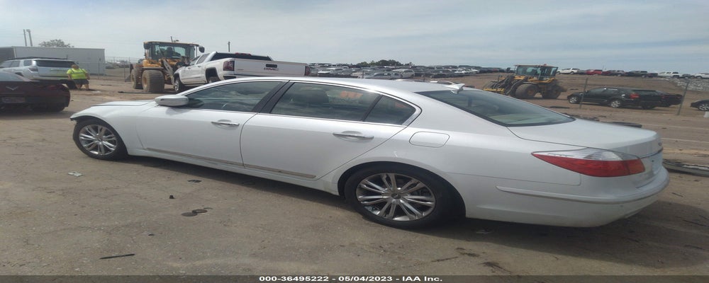 KMHGC4DF2BU121700 2011 HYUNDAI GENESIS photo no. 3