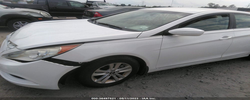 5NPEB4AC9BH114973 2011 HYUNDAI SONATA photo no. 2