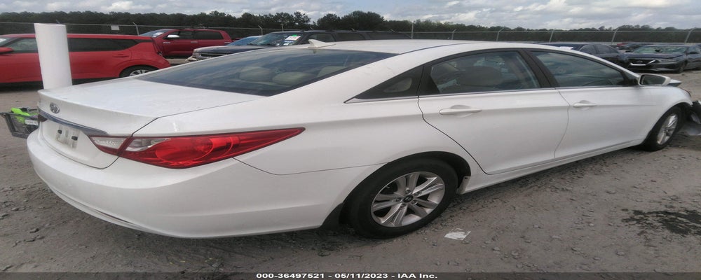 5NPEB4AC9BH114973 2011 HYUNDAI SONATA photo no. 4