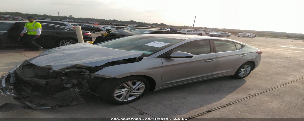 5NPD84LF9LH582804 2020 HYUNDAI ELANTRA photo no. 2