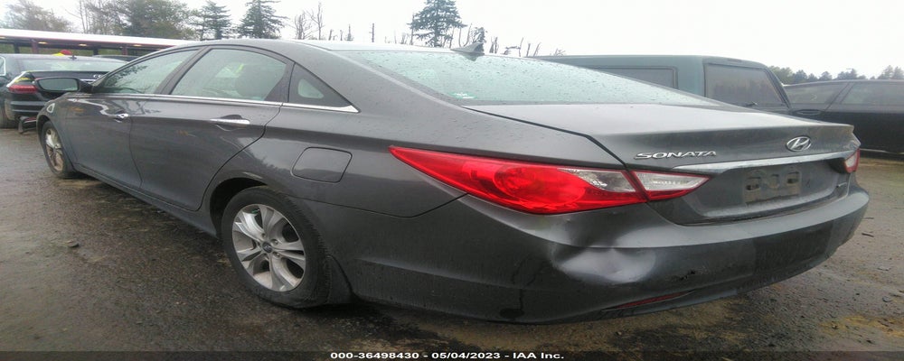 5NPEC4AC2BH121020 2011 HYUNDAI SONATA photo no. 3