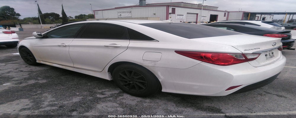 5NPEB4AC4EH827137 2014 HYUNDAI SONATA photo no. 3