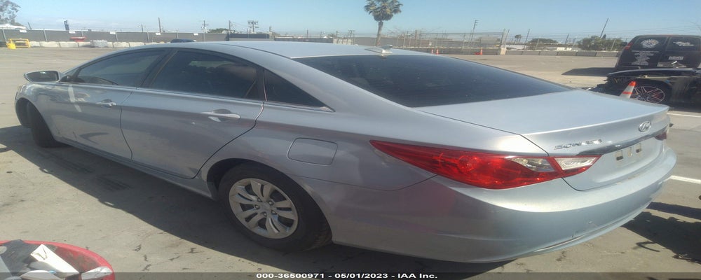 5NPEB4AC5BH190139 2011 HYUNDAI SONATA photo no. 3