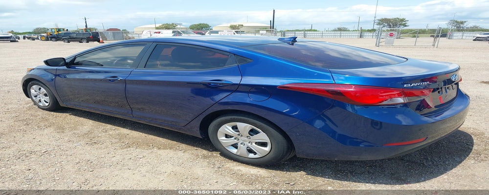 5NPDH4AE5GH758277 2016 HYUNDAI ELANTRA photo no. 3