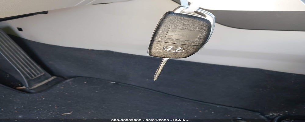 5NPE24AF4HH564873 2017 HYUNDAI SONATA photo no. 11