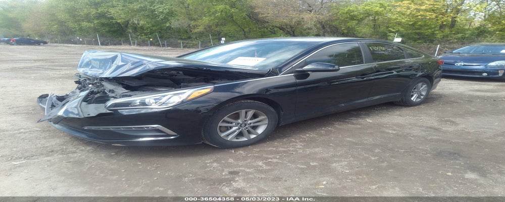 5NPE24AF0FH217134 2015 HYUNDAI SONATA photo no. 2