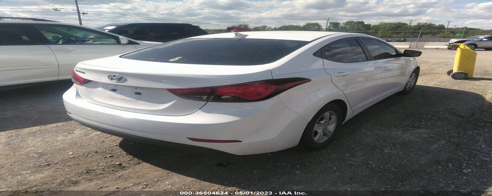5NPDH4AE6FH648045 2015 HYUNDAI ELANTRA photo no. 4