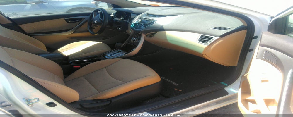 5NPDH4AE8DH305833 2013 HYUNDAI ELANTRA photo no. 5