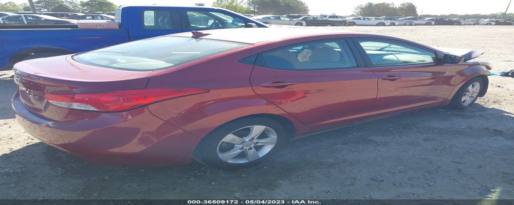 5NPDH4AE3DH392461 2013 HYUNDAI ELANTRA photo no. 4