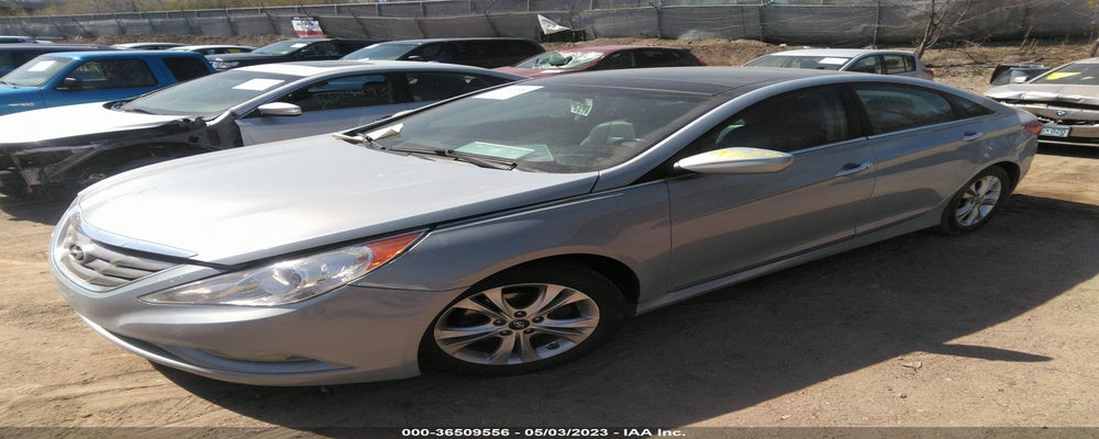 5NPEC4AC7DH706582 2013 HYUNDAI SONATA photo no. 2