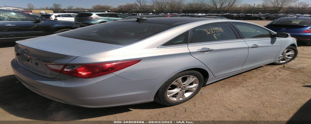 5NPEC4AC7DH706582 2013 HYUNDAI SONATA photo no. 4