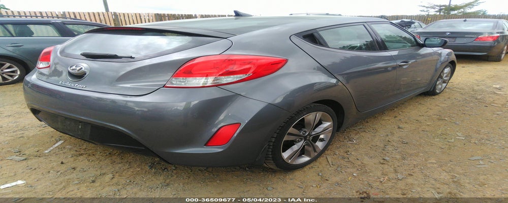 KMHTC6AD1GU267574 2016 HYUNDAI VELOSTER photo no. 4