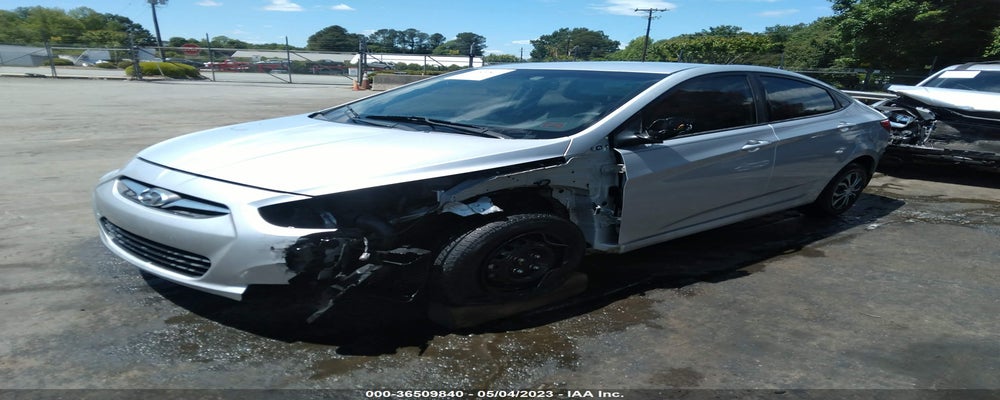 KMHCT4AE1DU584697 2013 HYUNDAI ACCENT photo no. 2