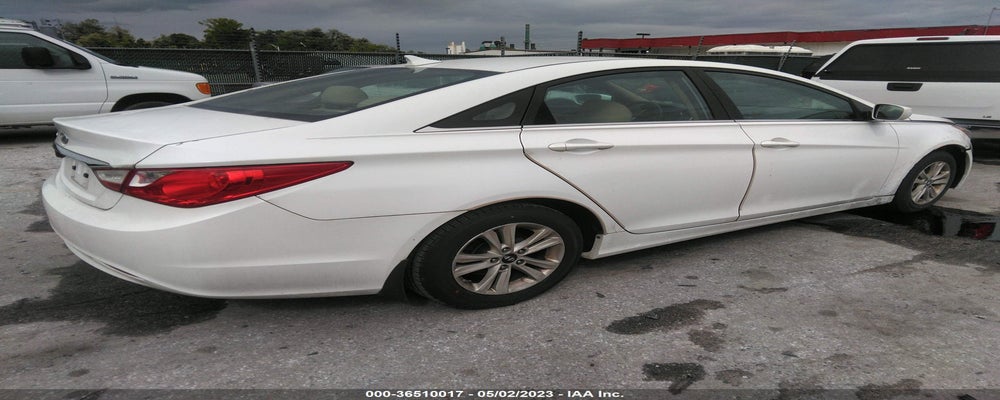 5NPEB4AC6BH116244 2011 HYUNDAI SONATA photo no. 4