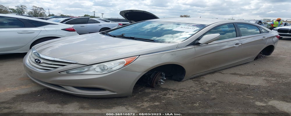5NPEB4AC7BH200234 2011 HYUNDAI SONATA photo no. 2