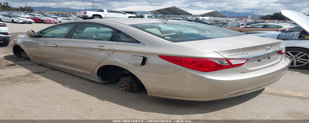 5NPEB4AC7BH200234 2011 HYUNDAI SONATA photo no. 3