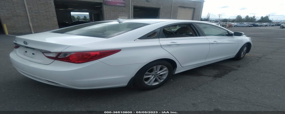 5NPEB4AC2DH767258 2013 HYUNDAI SONATA photo no. 4