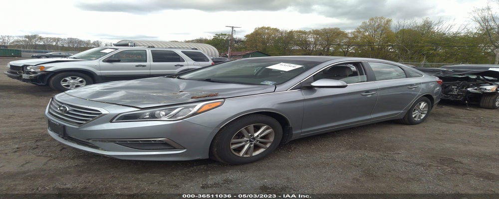 5NPE24AF9FH095938 2015 HYUNDAI SONATA photo no. 2