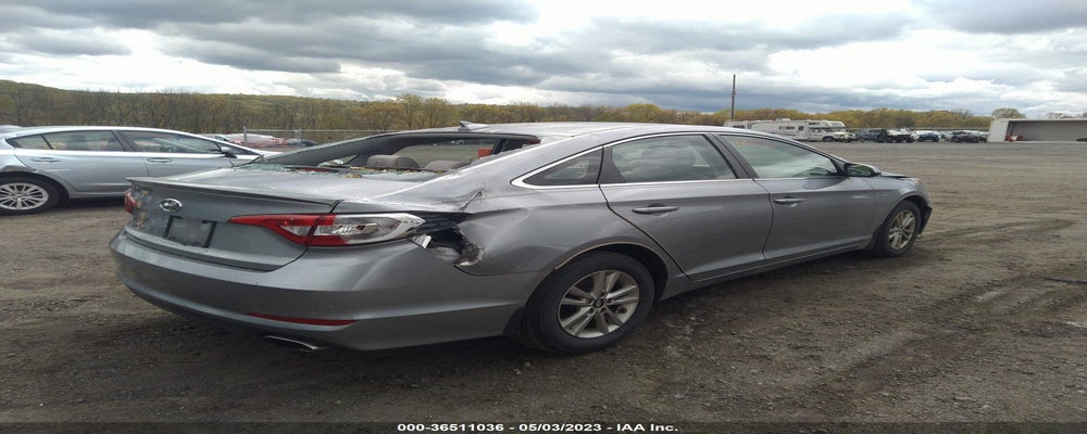 5NPE24AF9FH095938 2015 HYUNDAI SONATA photo no. 4