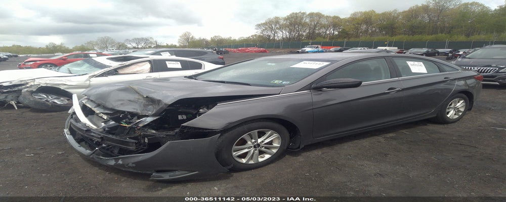 5NPEB4AC9BH121017 2011 HYUNDAI SONATA photo no. 2
