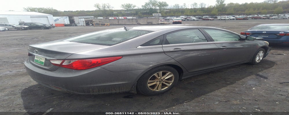 5NPEB4AC9BH121017 2011 HYUNDAI SONATA photo no. 4