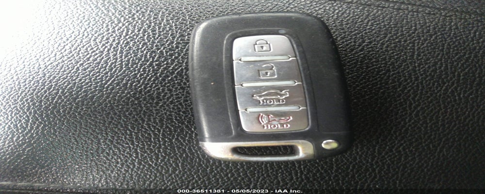 5NPEC4ABXBH204024 2011 HYUNDAI SONATA photo no. 11