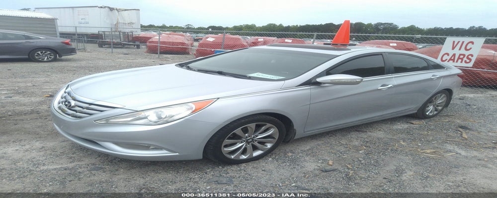5NPEC4ABXBH204024 2011 HYUNDAI SONATA photo no. 2