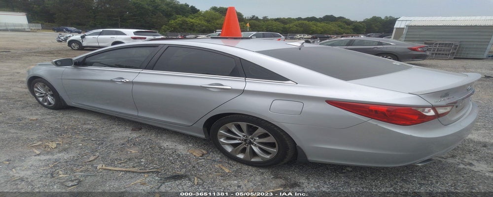 5NPEC4ABXBH204024 2011 HYUNDAI SONATA photo no. 3