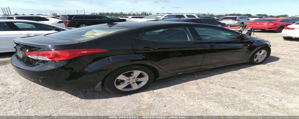 5NPDH4AE4DH250507 2013 HYUNDAI ELANTRA photo no. 4