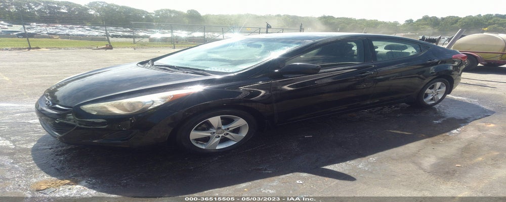 5NPDH4AE0DH274416 2013 HYUNDAI ELANTRA photo no. 2