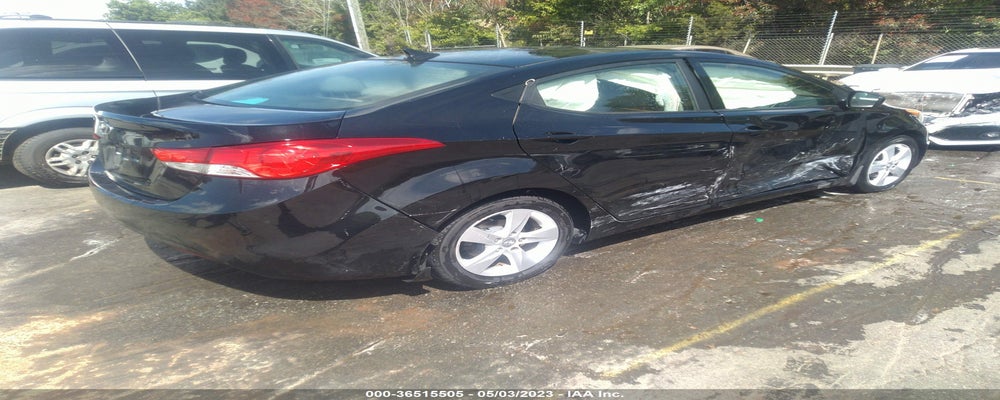 5NPDH4AE0DH274416 2013 HYUNDAI ELANTRA photo no. 4