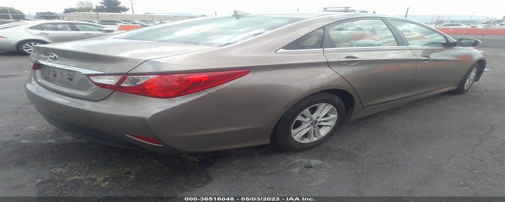 5NPEB4AC3EH933658 2014 HYUNDAI SONATA photo no. 4