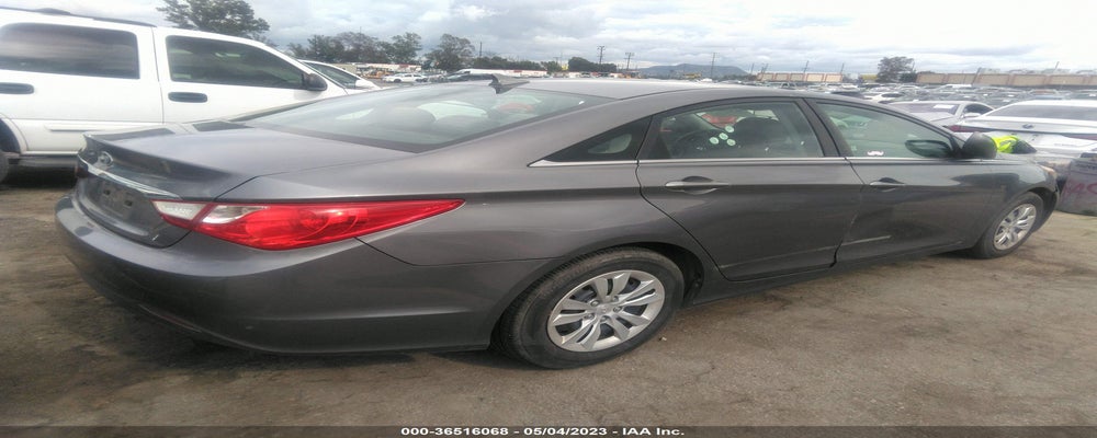 5NPEB4AC1BH288634 2011 HYUNDAI SONATA photo no. 4